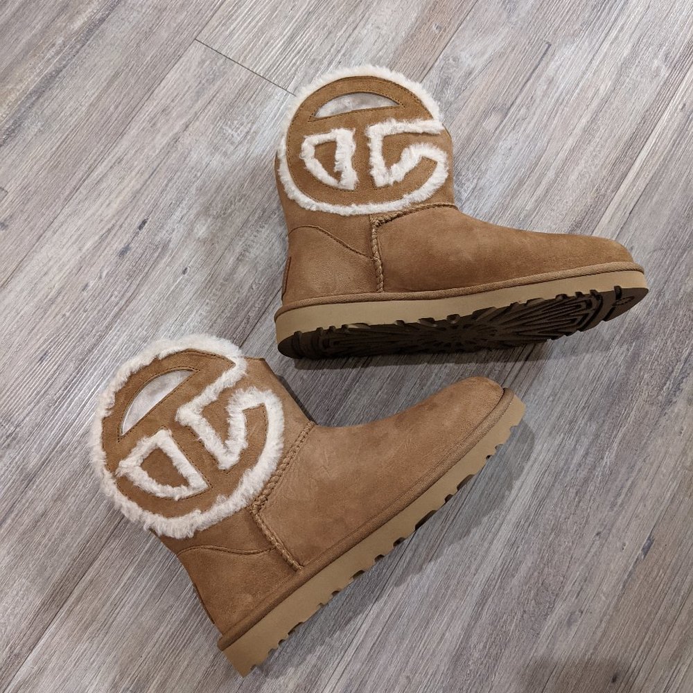 UGG x TELFAR boots Sz 8